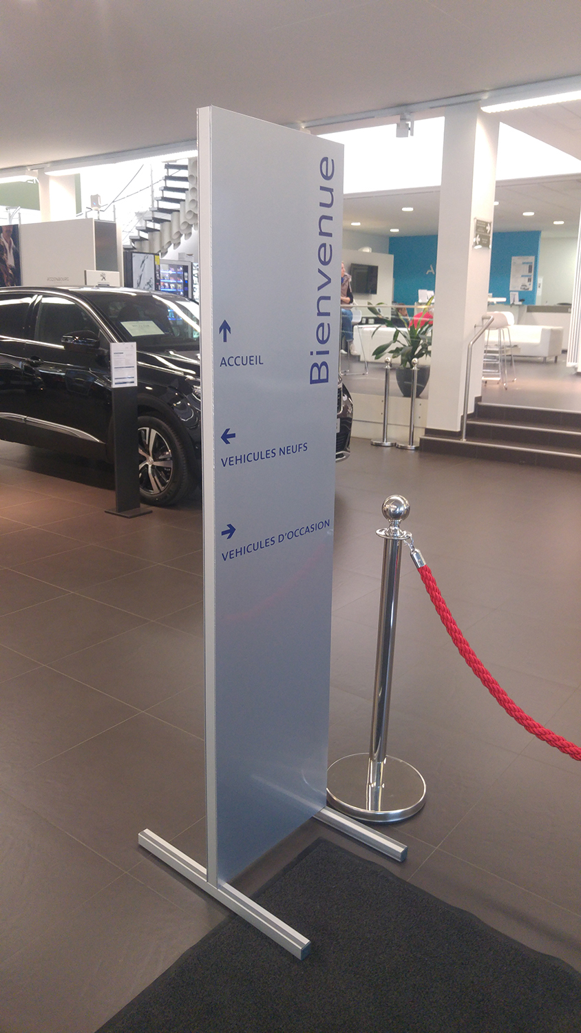 totem peugeot med
